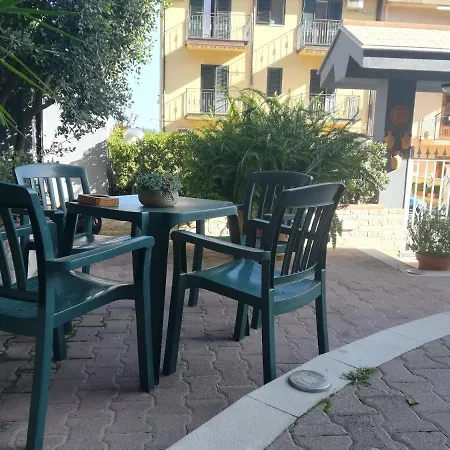 Ninni Bed and Breakfast 3*