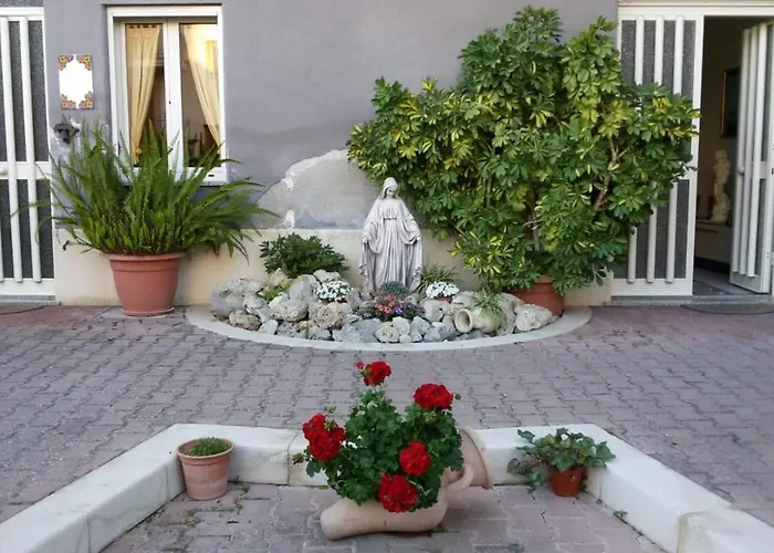 Ninni 3* Castelbuono (Sicily)