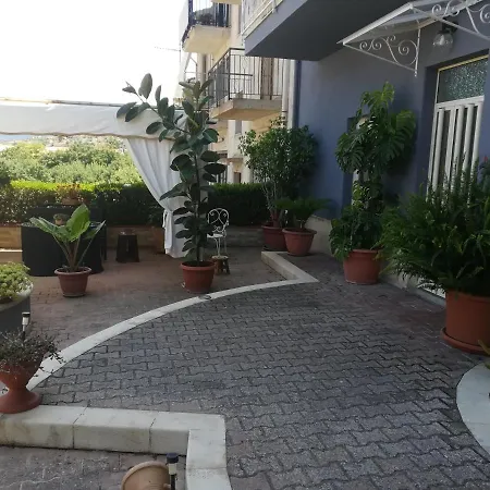 Ninni Castelbuono (Sicily)