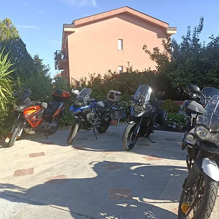 Bed & Breakfast Ninni Castelbuono (Sicily)